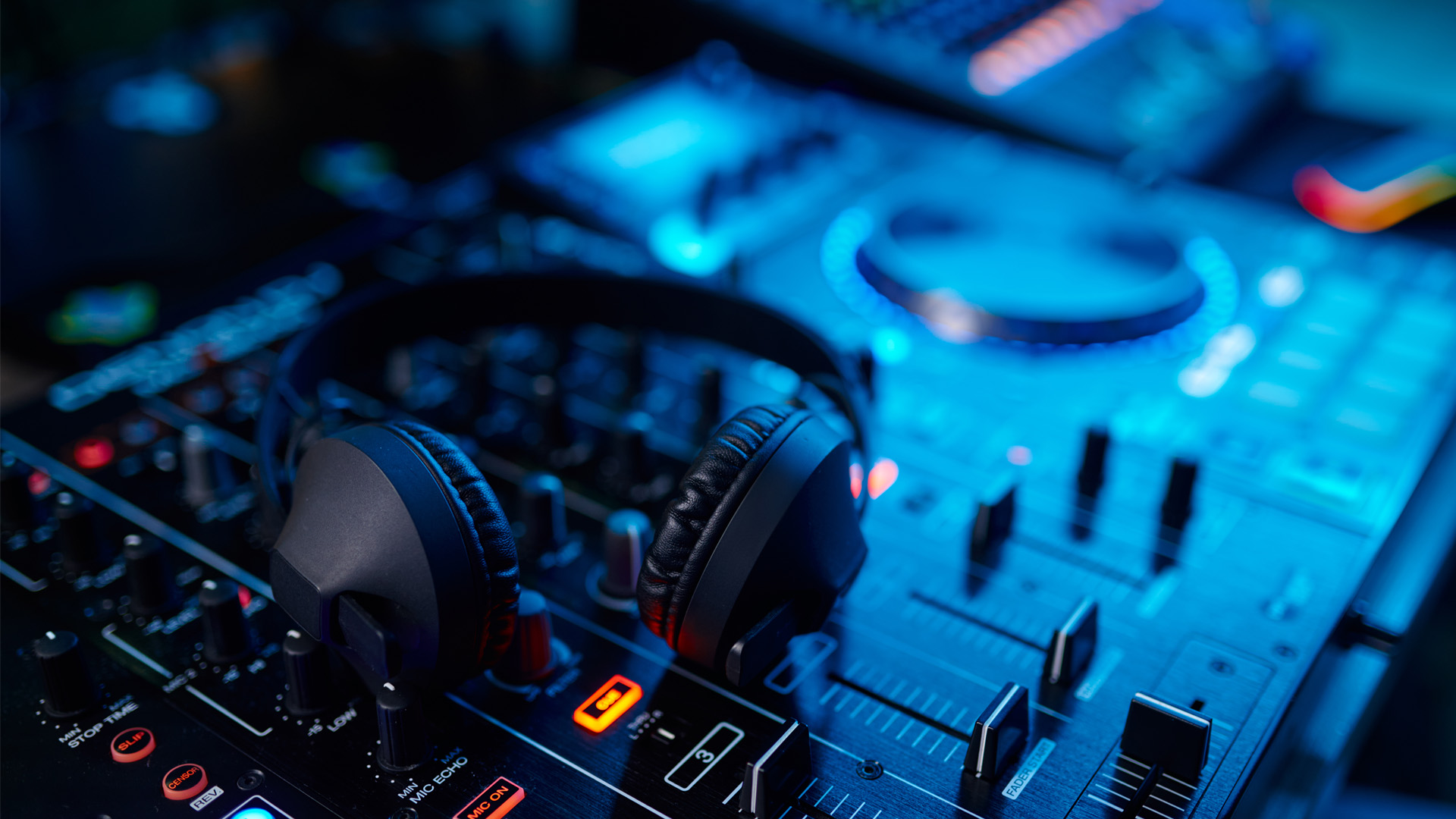 Dubai music production company studio recording session